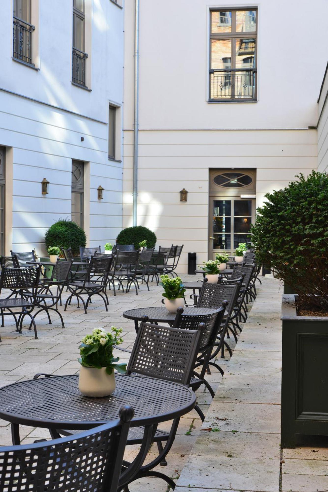 Monbijou Hotel Berlín Exterior foto